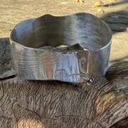 bangle-wide-leaf imprint-boblles-sandrakernsjewellery