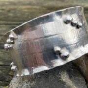 ghecko,print,texture,silver,bangle,wide,bobbles,jubilee,queen,front,sandrakernsjewellery