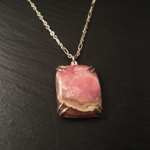 rhodachrosite-square-pendant-front-sandrakernsjewellery