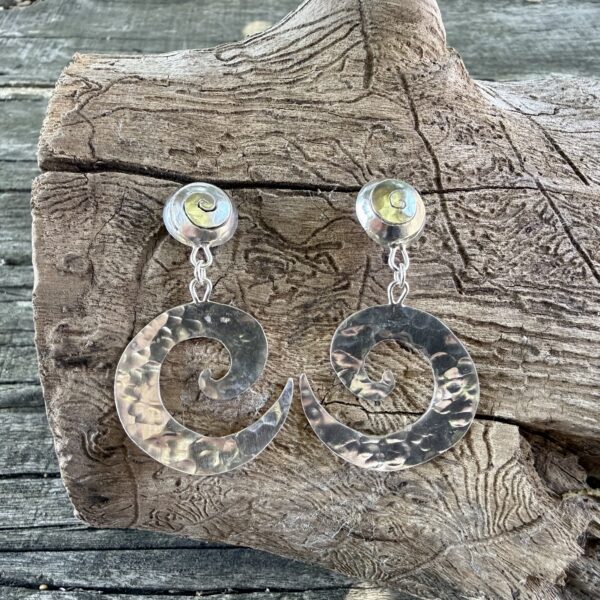 silver-earrings-spiral-large-hammered-sandrakernsjewellery silver-earrings-spiral-large-hammered-sandrakernsjewellery