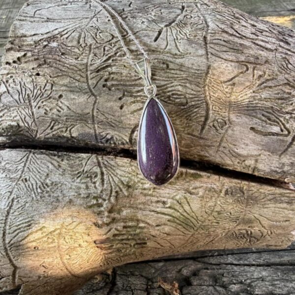 sugilite-pear-purple-pendant-front-cutout-sandrakernsjewellery sugilite-pear-purple-pendant-front-cutout-sandrakernsjewellery