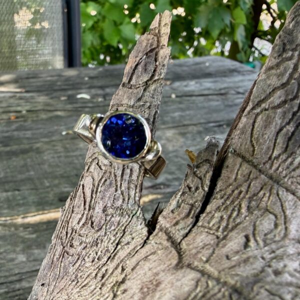 tanzanite-9ct white gold-ring-indigo-blue-sandrakernsjewellery